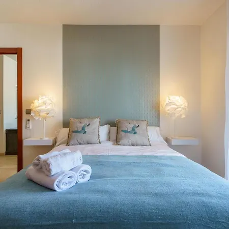 Malagasuite Carihuela Seaview Torremolinos