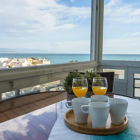 Malagasuite Carihuela Seaview Apartment