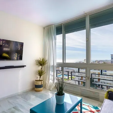 Malagasuite Carihuela Seaview Apartment Torremolinos