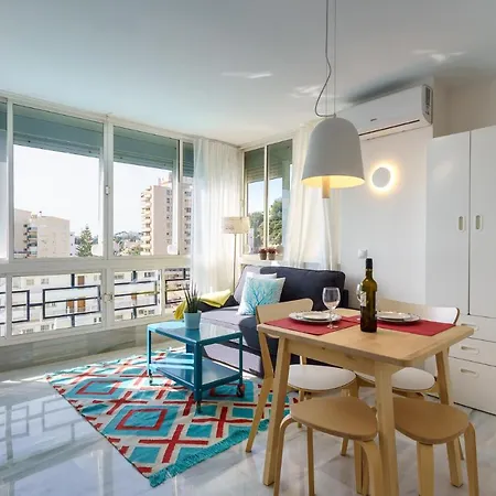 Malagasuite Carihuela Seaview