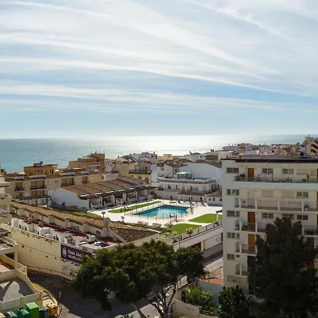Malagasuite Carihuela Seaview Apartment